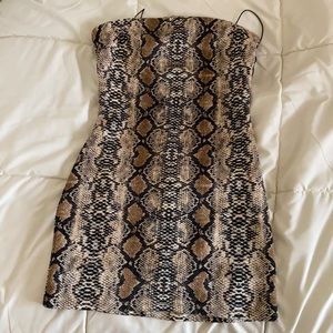 American threads snakeskin bodycon dress